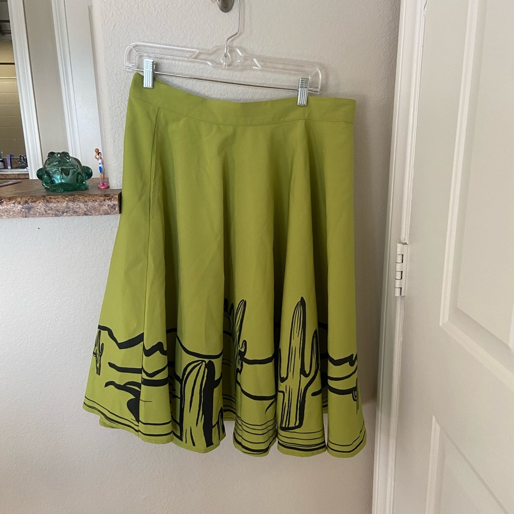 Tailors & Twirls green cactus skirt XL